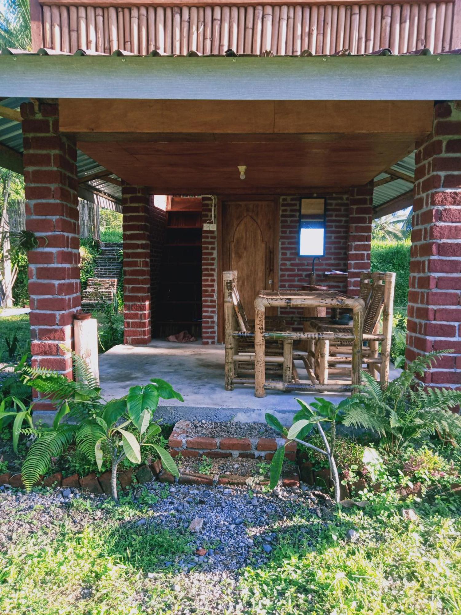 Coconut Homestay Tetebatu Exterior foto